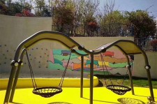 戶外秋千設(shè)備08