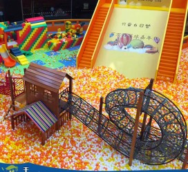 百萬(wàn)海洋球池02