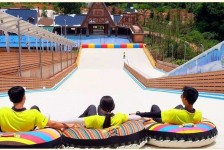 網(wǎng)紅旱雪毯設(shè)備