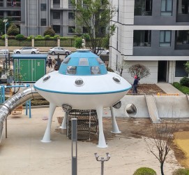 河南小區(qū)廣場樂園項目