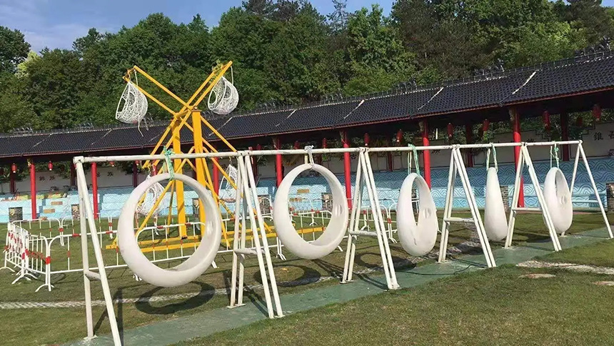 網(wǎng)紅發(fā)光秋千游樂(lè)設(shè)備 網(wǎng)紅發(fā)光秋千游樂(lè)設(shè)備