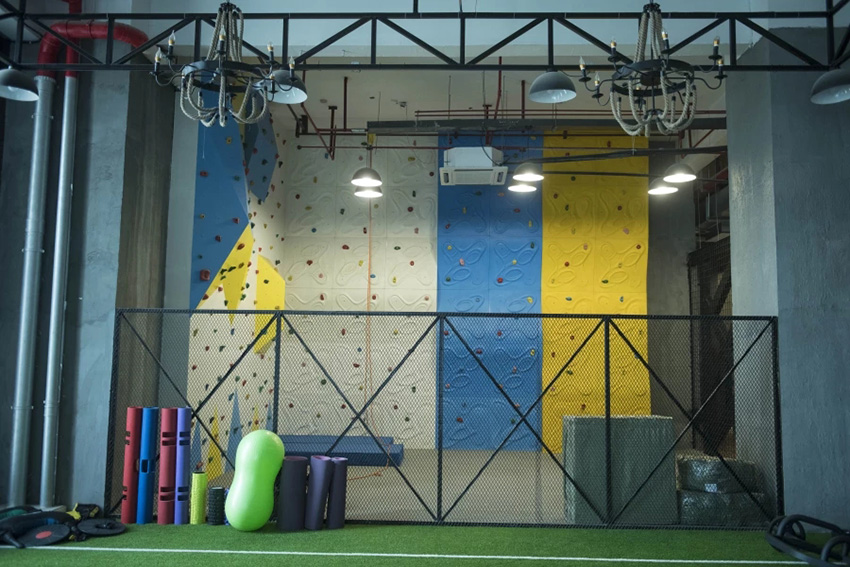 室內(nèi)攀巖墻廠家 攀巖墻設(shè)施廠家