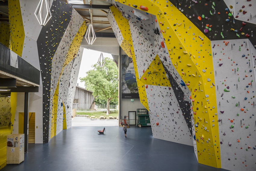 大型攀巖墻設(shè)施 大型室內(nèi)攀巖墻設(shè)施