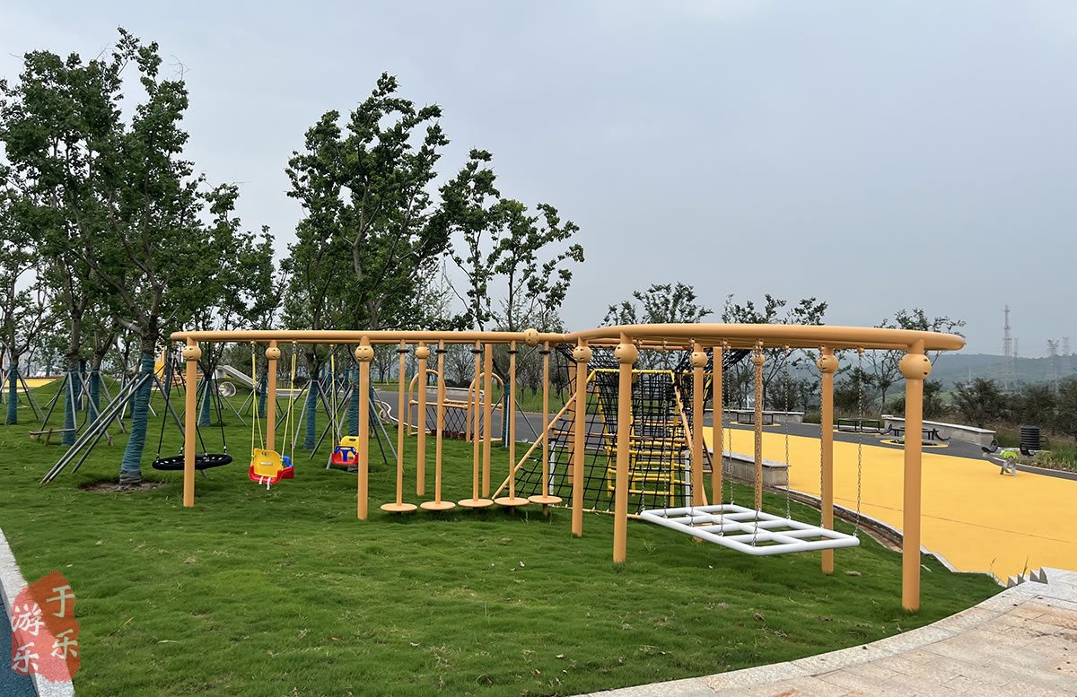 兒童繩網(wǎng)攀爬設(shè)備 兒童繩網(wǎng)攀爬設(shè)備