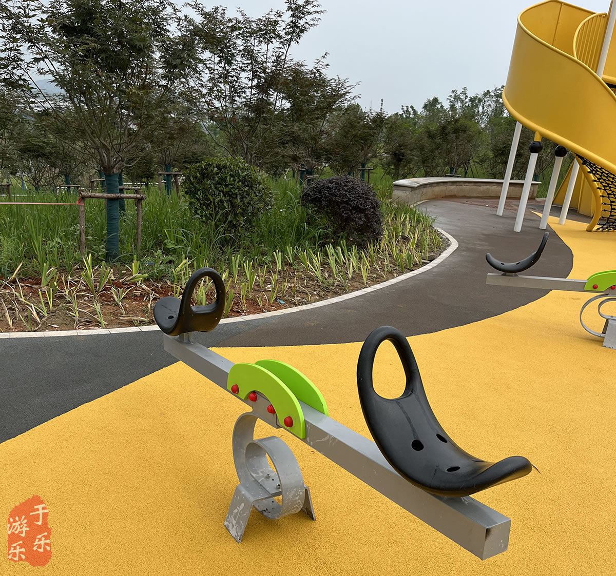 兒童蹺蹺板 兒童蹺蹺板