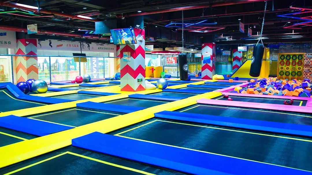 蹦床樂園設(shè)備廠家 蹦床樂園設(shè)備廠家