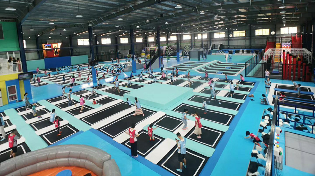 蹦床樂園設(shè)備廠家 蹦床樂園設(shè)備廠家