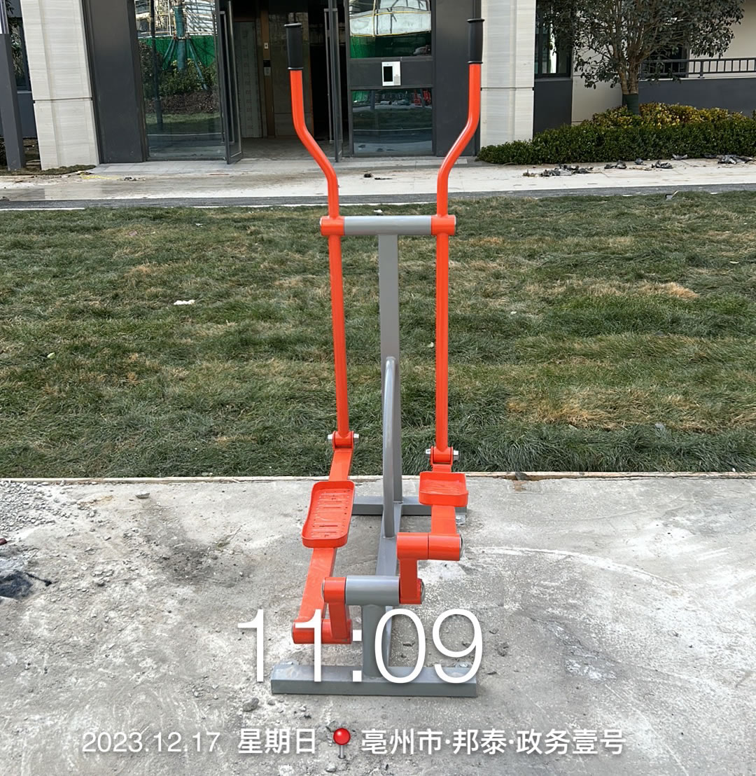 戶外健身設(shè)備跑步機 戶外健身設(shè)備跑步機