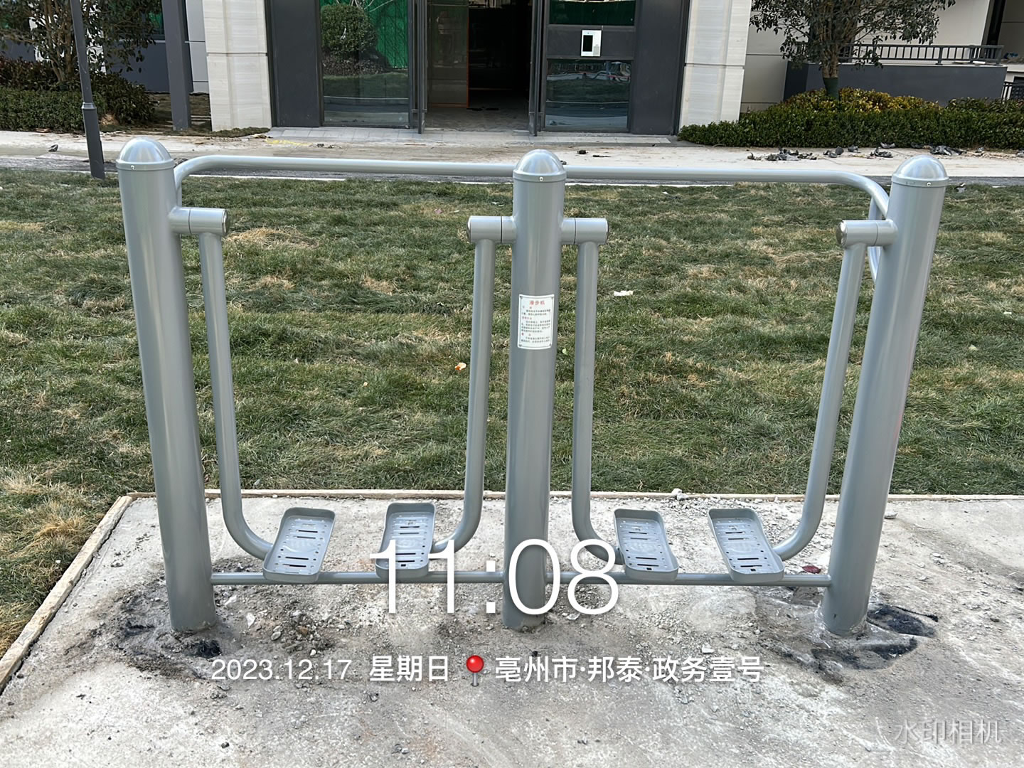 戶外健身設(shè)備跑步機 戶外健身設(shè)備跑步機