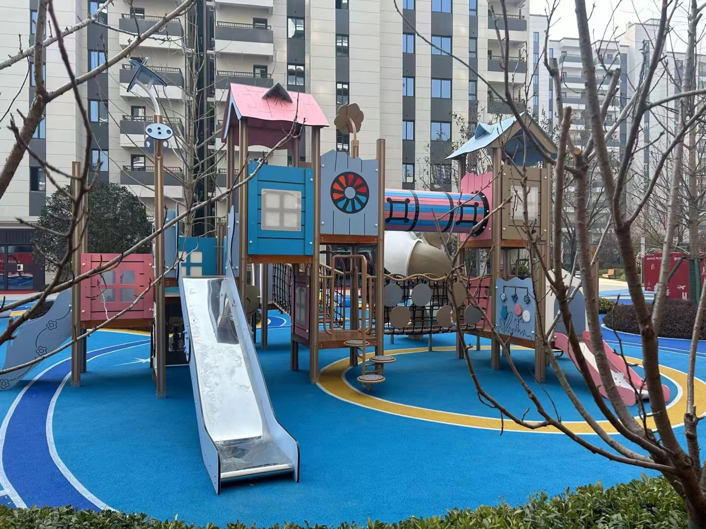 兒童組合滑梯游樂設(shè)備廠家 兒童組合滑梯游樂設(shè)備廠家
