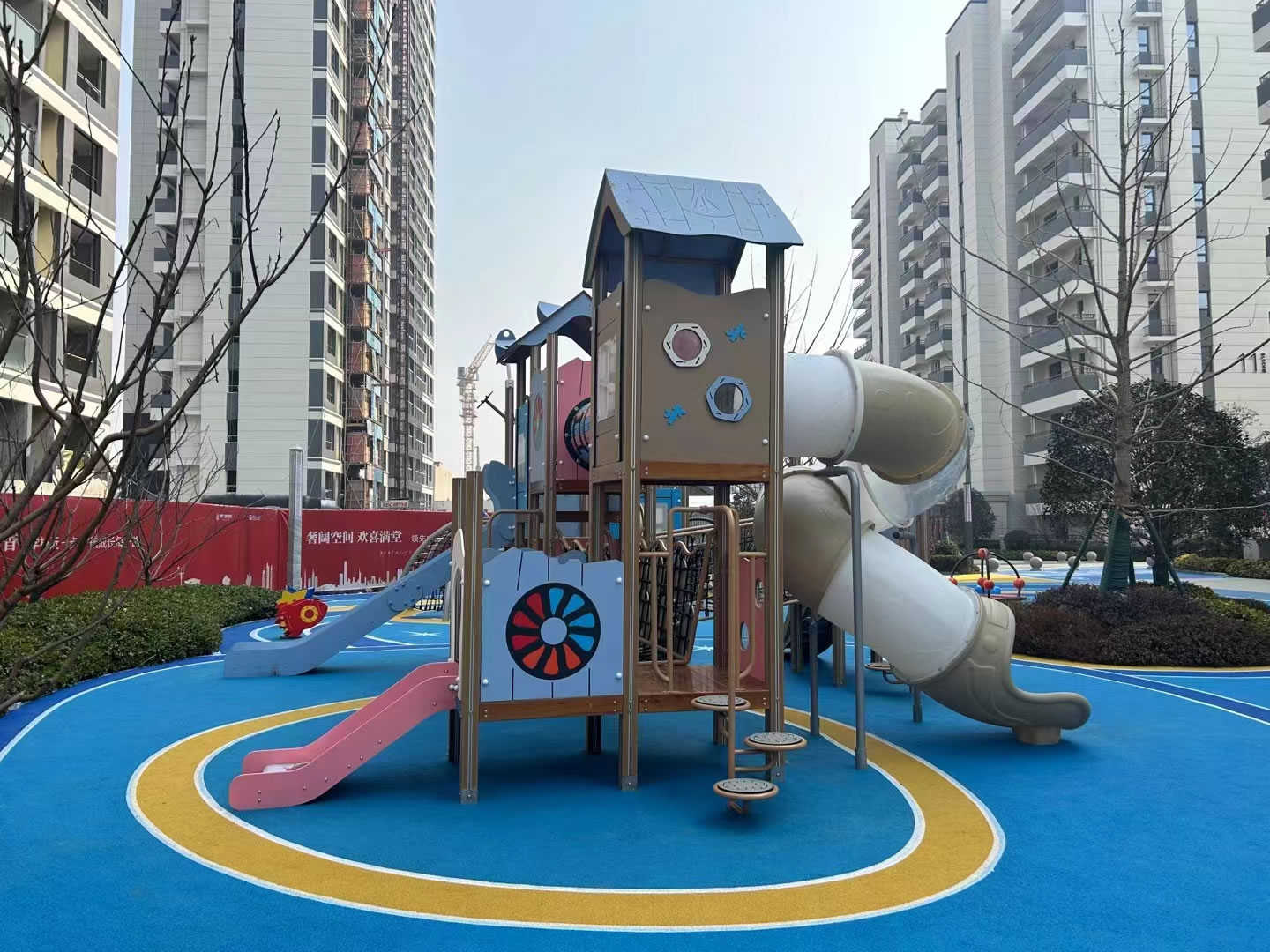 兒童組合滑梯游樂設(shè)備廠家 兒童組合滑梯游樂設(shè)備廠家