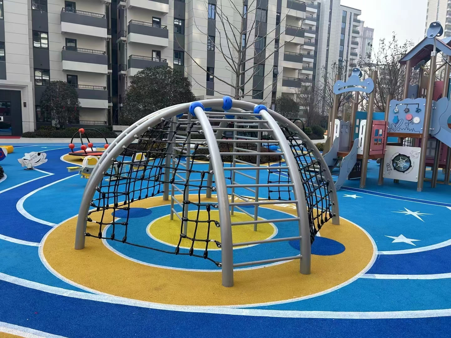 兒童組合滑梯游樂設(shè)備廠家 兒童組合滑梯游樂設(shè)備廠家