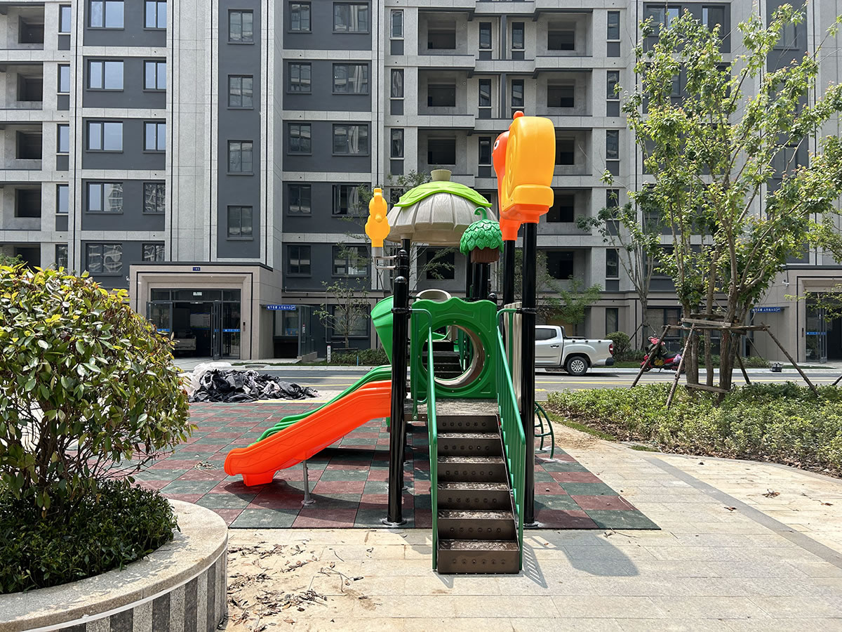 兒童滑滑梯設(shè)備廠家 兒童滑滑梯設(shè)備廠家