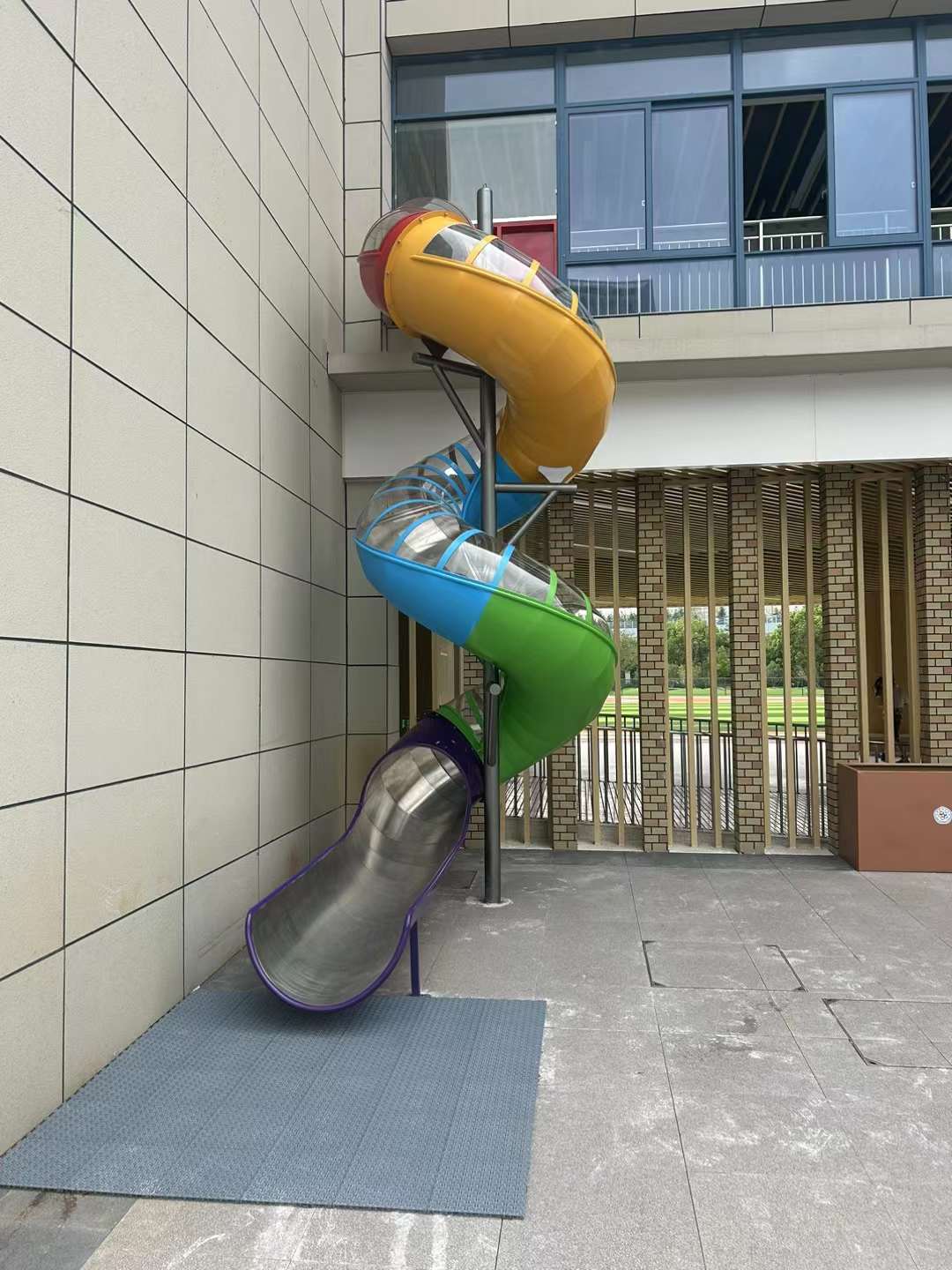 不銹鋼滑梯設(shè)備廠家 不銹鋼滑梯設(shè)備廠家