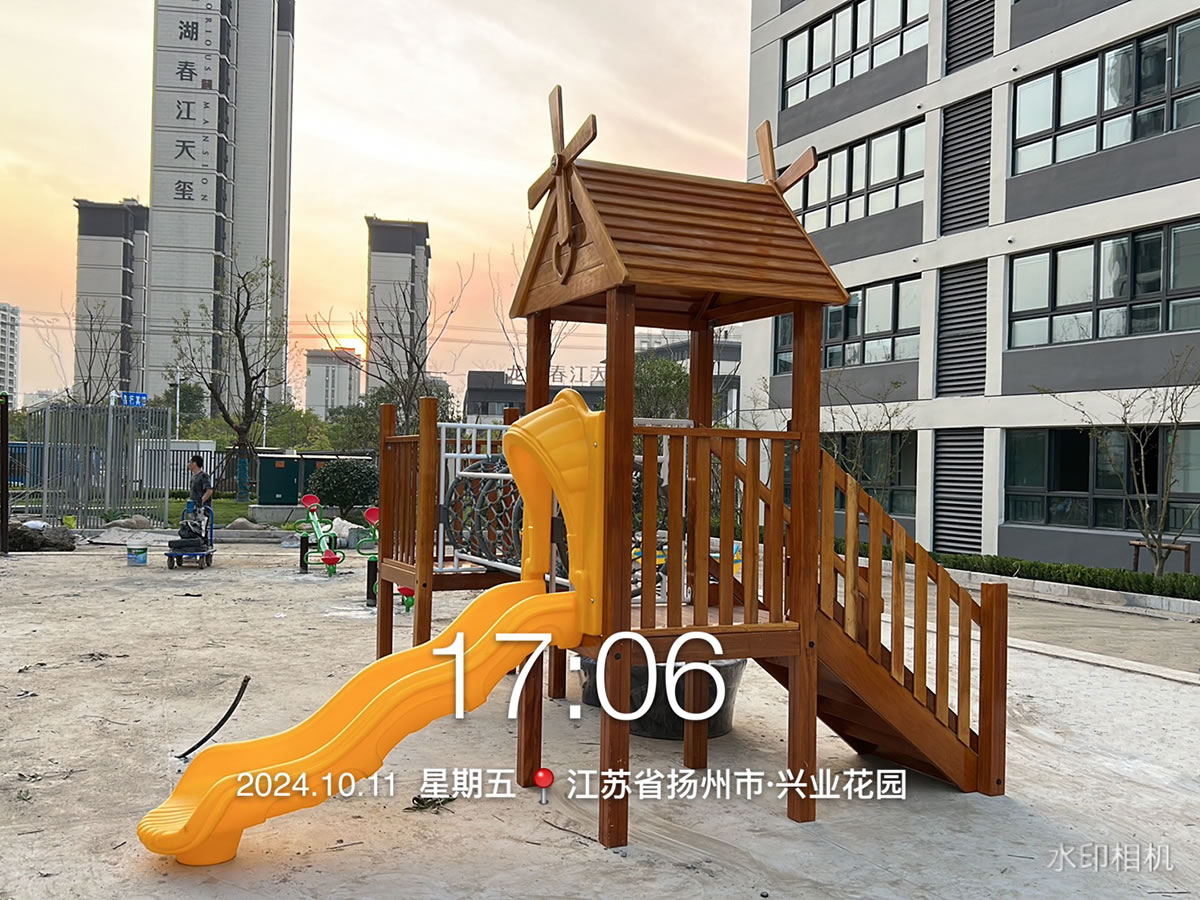 木質(zhì)組合滑梯廠家 木質(zhì)組合滑梯廠家