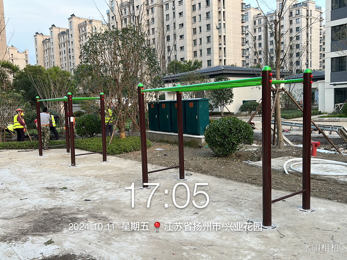 大型秋千滑梯設(shè)備 大型秋千滑梯設(shè)備