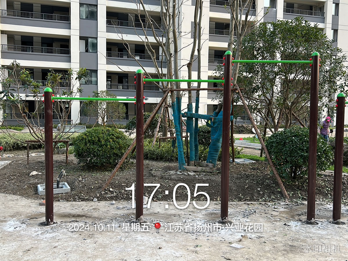 單雙杠設(shè)備 單雙杠設(shè)備