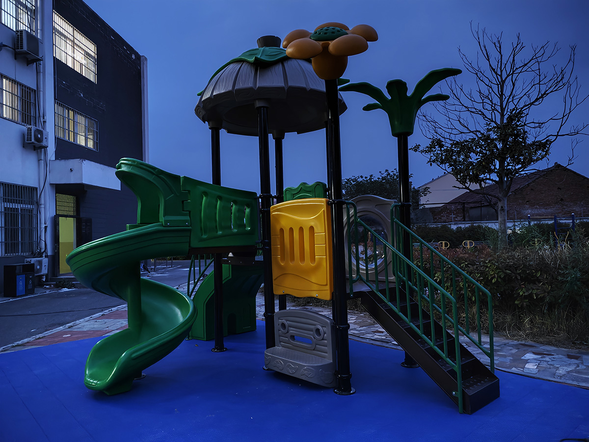 兒童組合滑梯設(shè)備廠家 兒童組合滑梯設(shè)備廠家